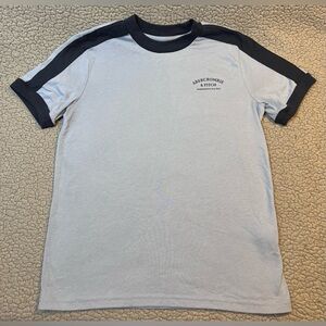 Abercrombie & Fitch Shirt Sleeve Ringer T Shirt Boys Size 13/14 Light Blue